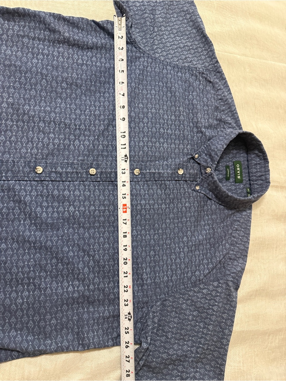 Orvis Men's Short-Sleeve Button-Down Shirt in Blue Pattern - Picture 6 of 7